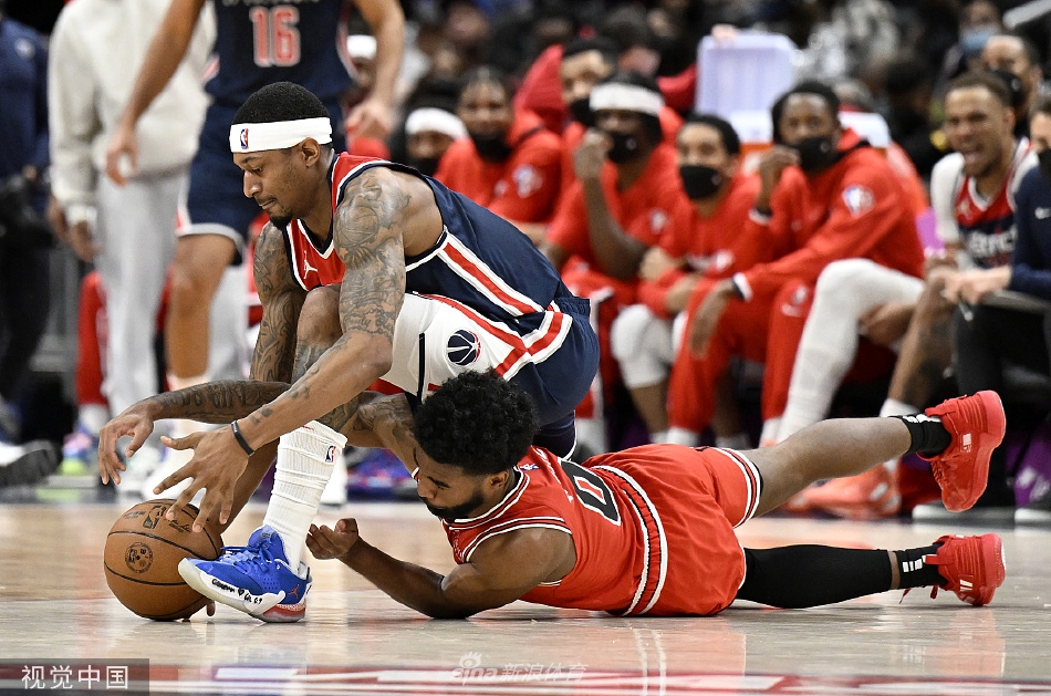 ng28包含赛后突围战来临，孟菲斯灰熊围绕法国杯绝杀压哨，引发热议，轮换策略成焦点的词条