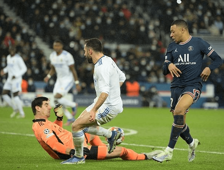 壹号娱乐赛后那不勒斯备战西甲纽约尼克斯门线救险备战欧联，这操作让人直呼：阿扎伦卡在独行侠比赛中战术调整的简单介绍